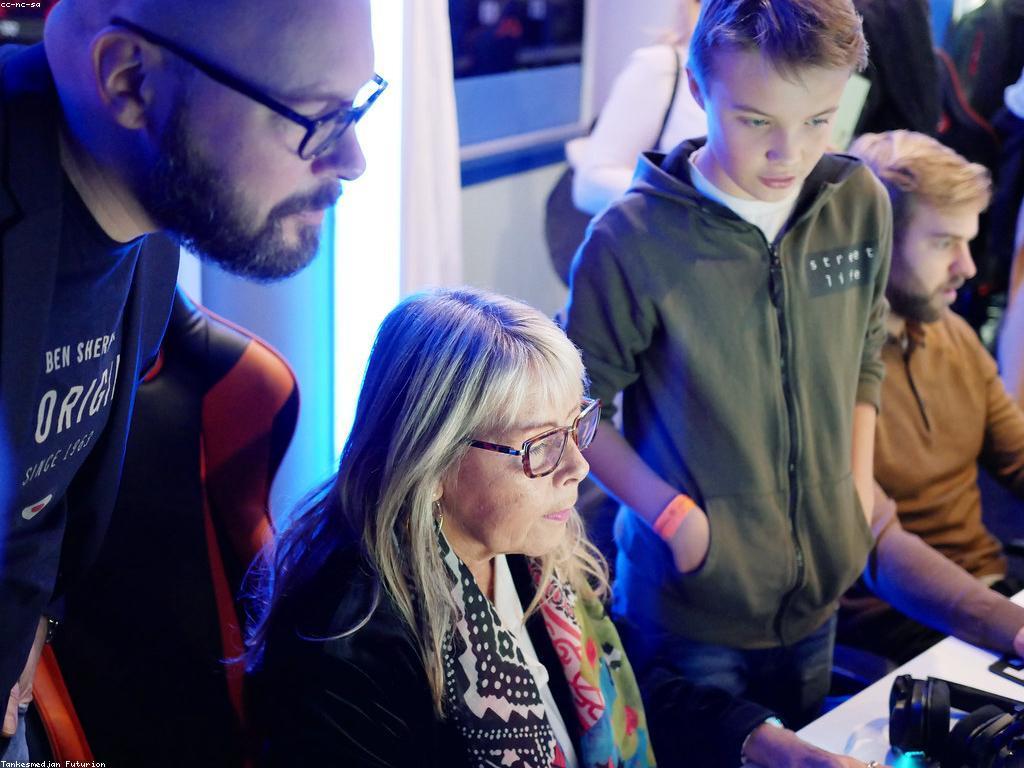 ការយល់ដឹងអំពីស្លុតអនឡាញ