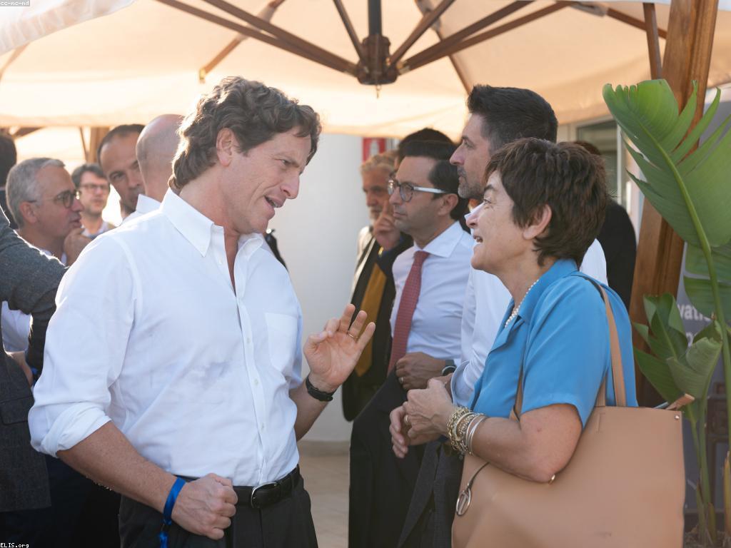 អត្ថប្រយោជន៍នៃការបុំស្វ័យប្រវត្តិ